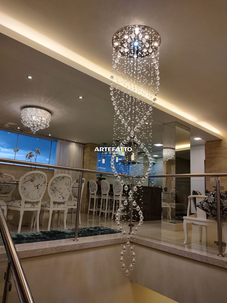 Cobertura à venda com 3 quartos, 289m² - Estação,Franca 