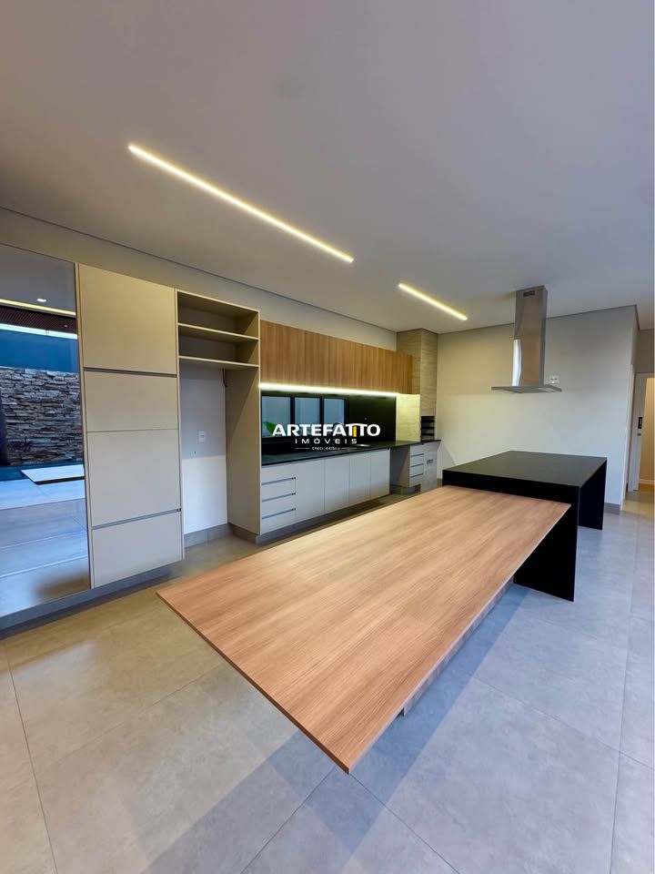 Casa à venda com 3 quartos, 211m² - Jardim Éden,Franca 