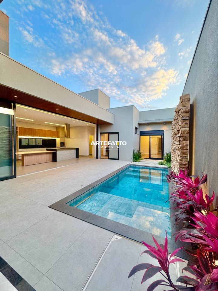 Casa à venda com 3 quartos, 211m² - Jardim Éden,Franca 