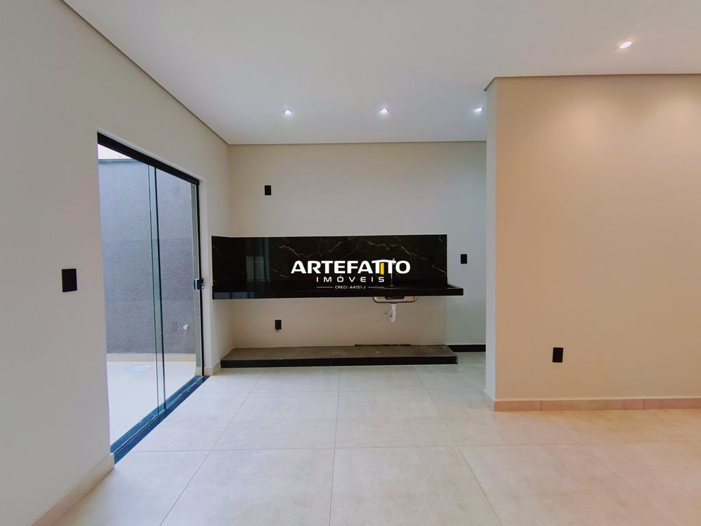  - Casa NOVA  com 3 dormitórios disponível para venda no bairro Irineu Zanetti