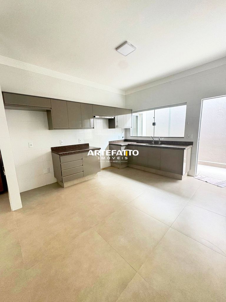 Casa à venda com 3 quartos, 170m² - Recanto Elimar,Franca 