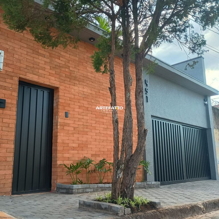 Casa à venda com 4 quartos, 237m² - São Joaquim,Franca 