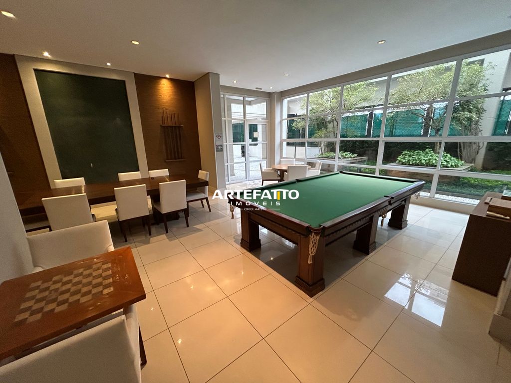  - Apartamento impecável mobiliado com 4 dormitórios,