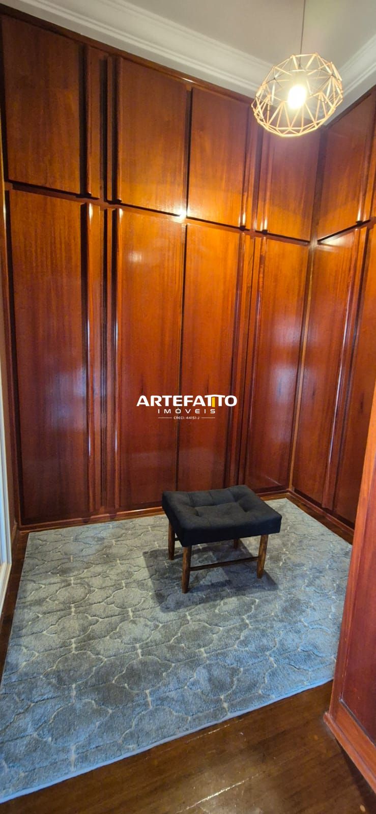 Sobrado à venda com 4 quartos, 380m² - Jardim Califórnia,Franca 