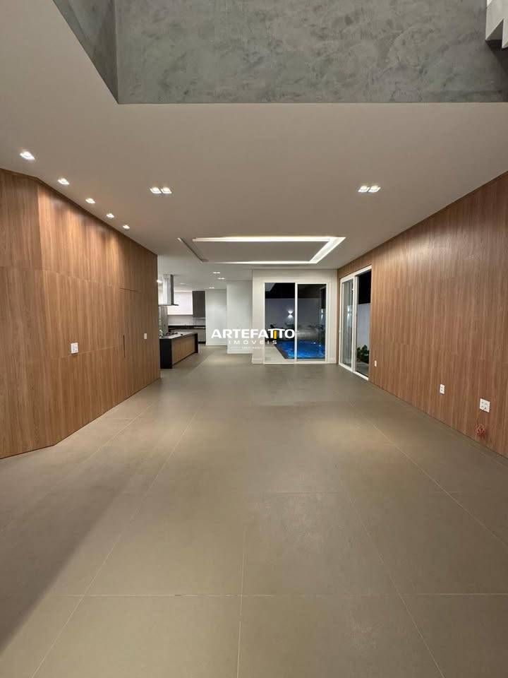 Casa à venda com 4 quartos, 343m² - Villa di Capri,Franca 