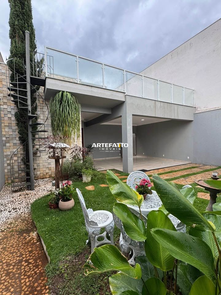 Sobrado à venda com 3 quartos, 150m² - Jardim Santa Lúcia,Franca 