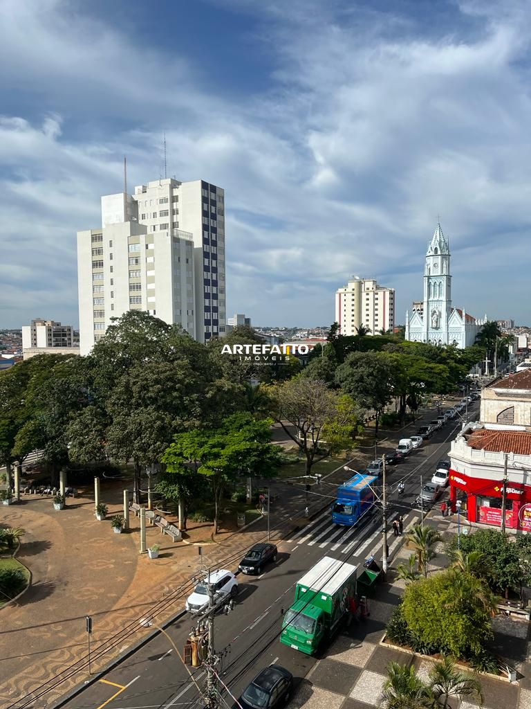 Apartamento à venda com 2 quartos, 81m² - Centro,Franca 