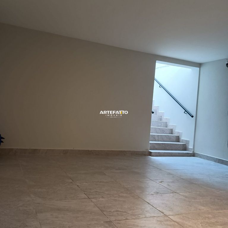  - Casa com 4 dormitórios no bairro São Joaquim