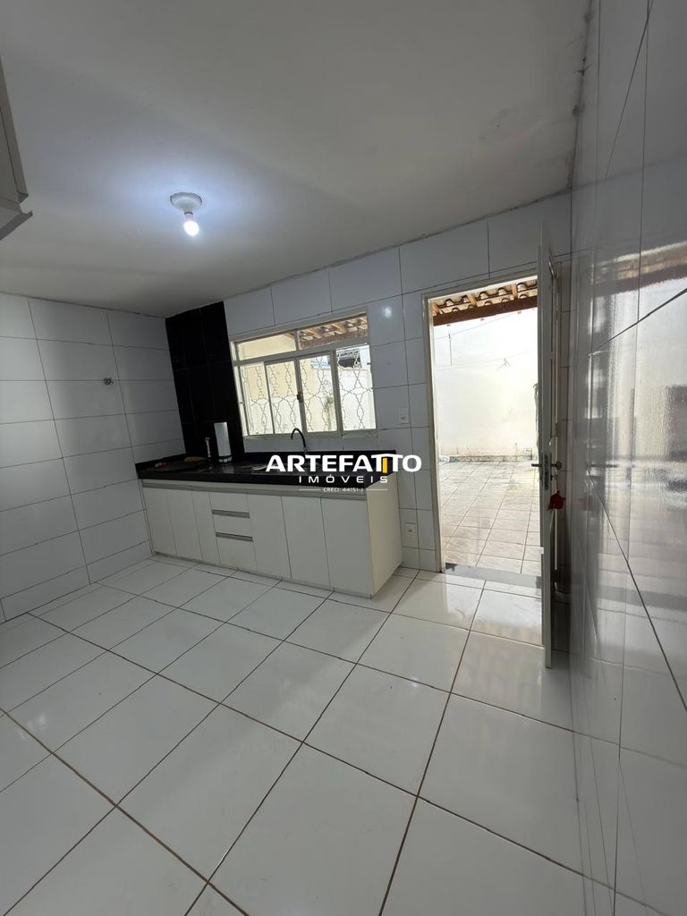 Vende-se Casa Parque dos Pinhais - Zbroker Imóveis