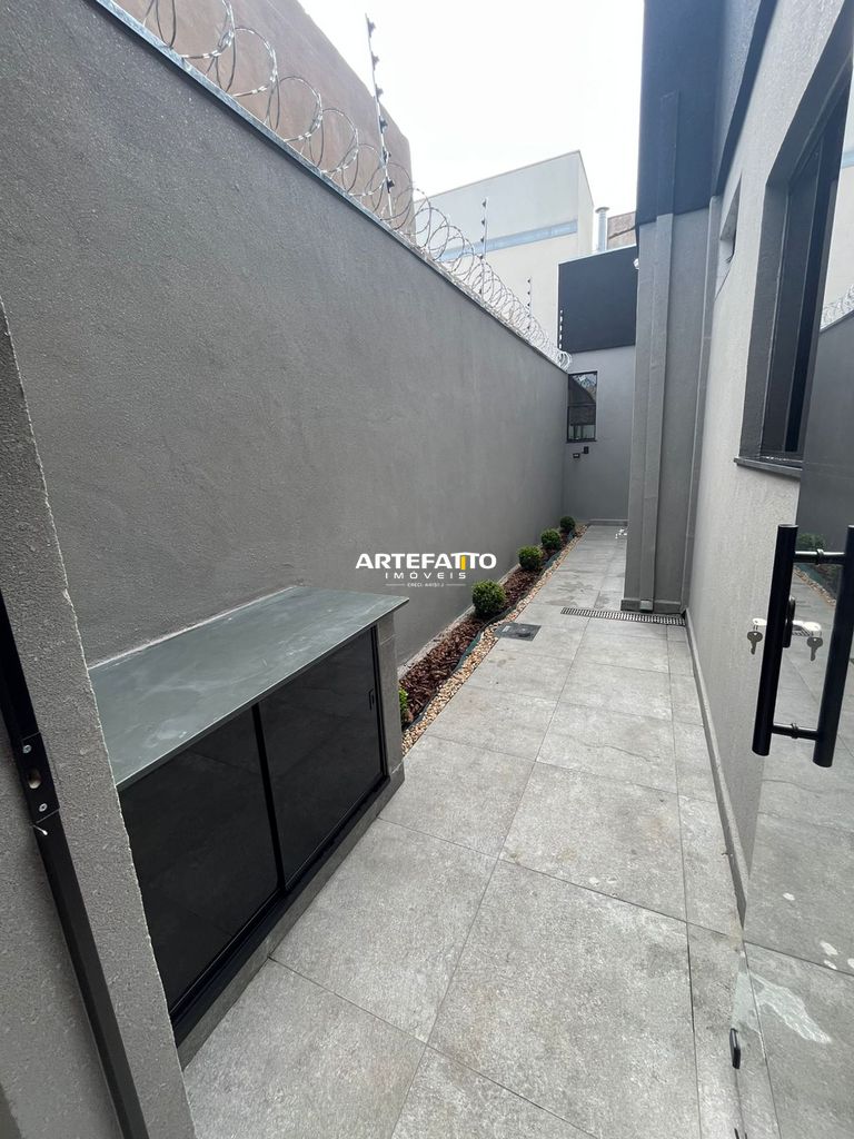  - Casa com 3 dormitórios no bairro São Jerônimo