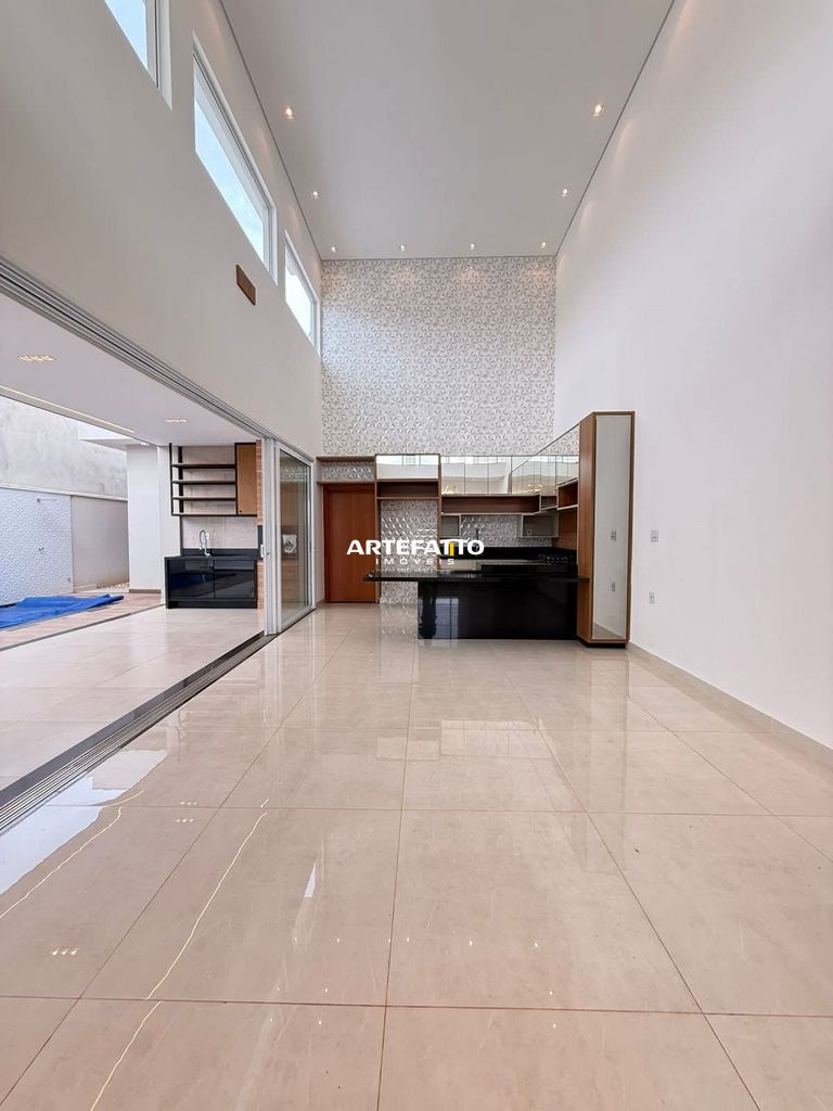 Casa à venda com 3 quartos, 250m² - Núcleo Agrícola Alpha,Franca 