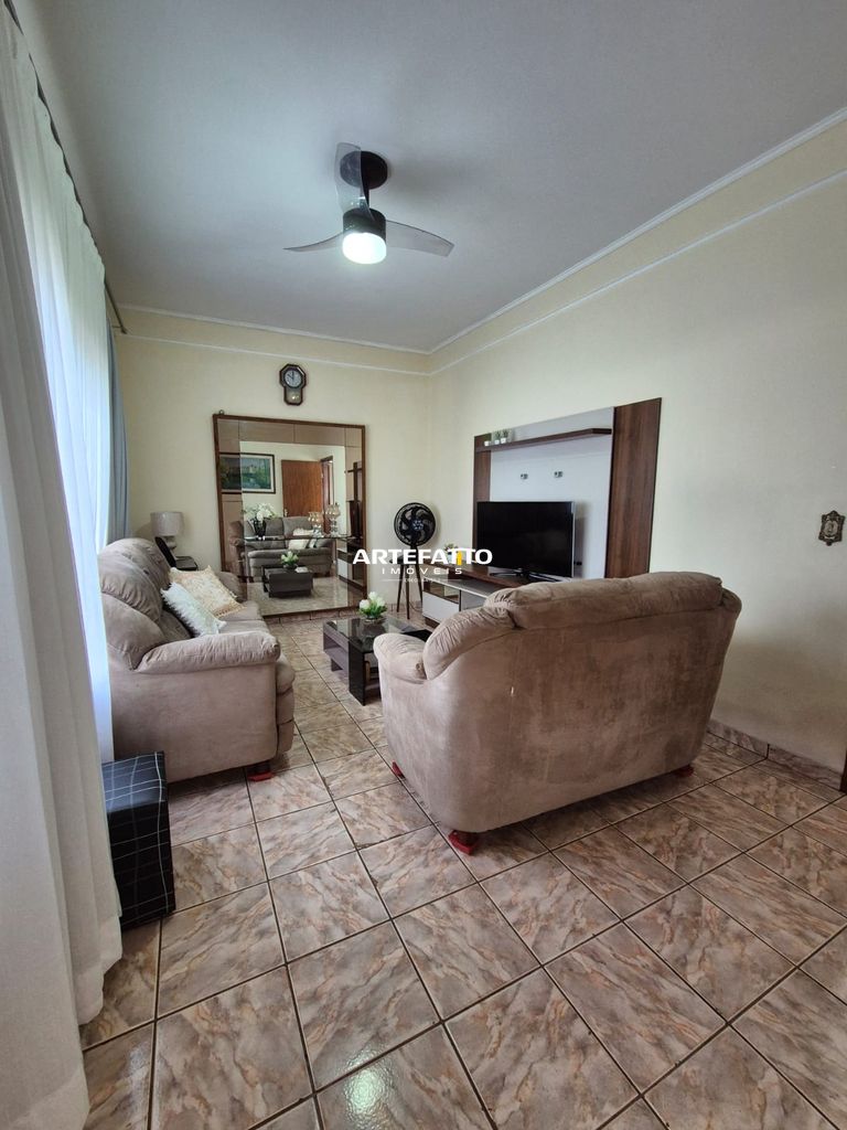 Casa à venda com 3 quartos, 190m² - Vila Aparecida,Franca 