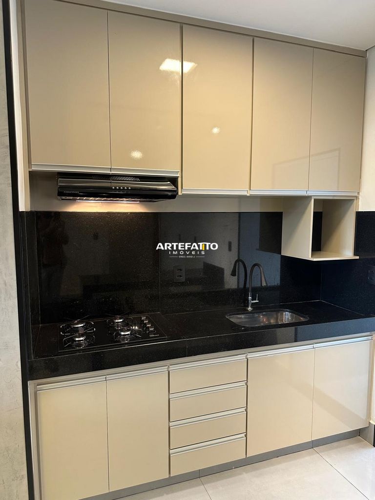  - Apartamento incrível no Piratininga 1, 3 dorm. sendo 1 suíte. 2 vagas de garagem