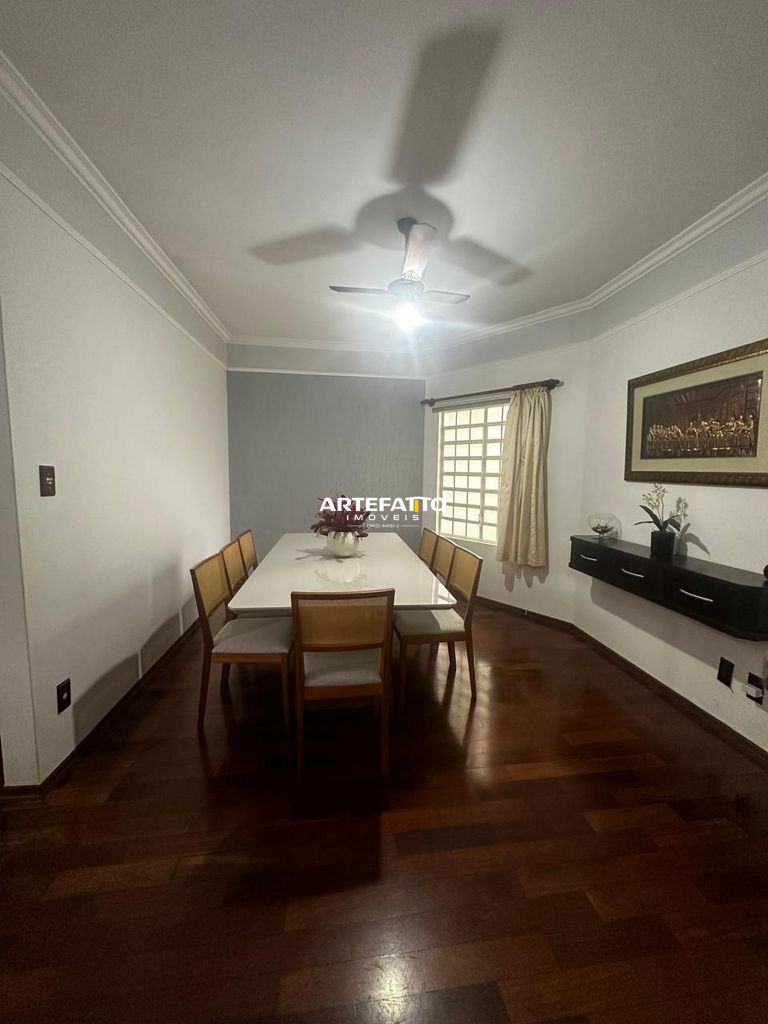 Casa com 3 dormitórios no bairro Vila Santa Rita - Imobiliária Artefatto Imóveis - Franca/SP
