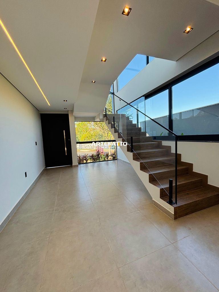 Casa à venda com 3 quartos, 270m² - Condomínio Veredas de Franca,Franca 