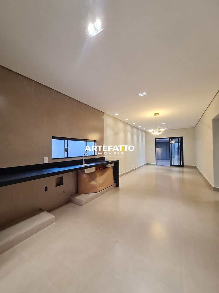  - Casa a Venda no Prolongamento Jardim Lima