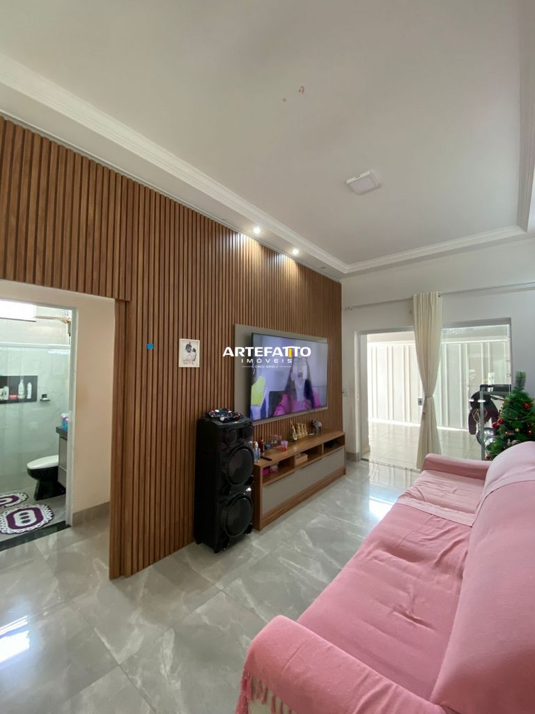  - Casa com 3 dormitórios no bairro Jardim Cambuí