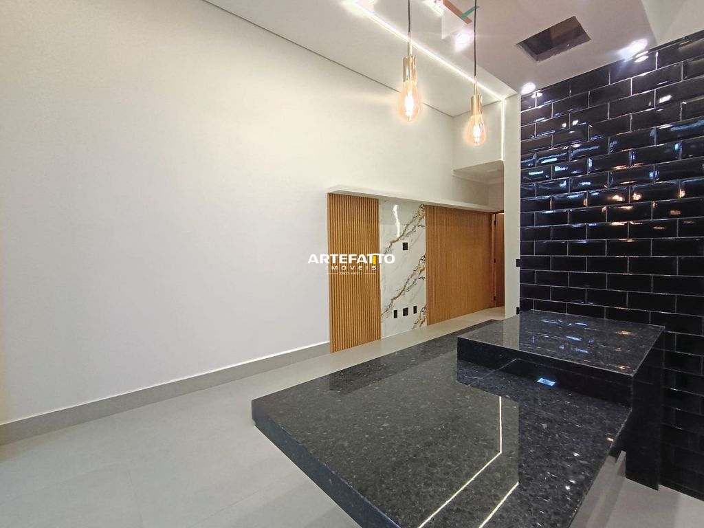 Casa à venda com 3 quartos, 100m² - Jardim Três Colinas,Franca 