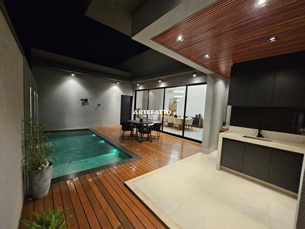 Casa à venda com 3 quartos, 220m² - Villa di Capri,Franca 