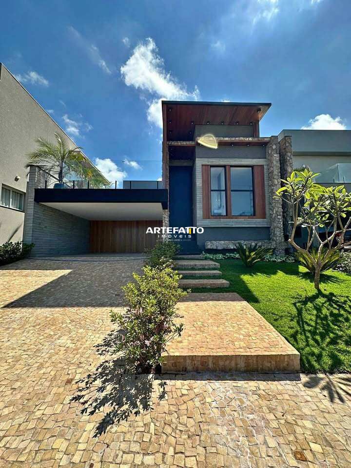 Casa à venda com 4 quartos, 272m² - Villa di Capri,Franca 