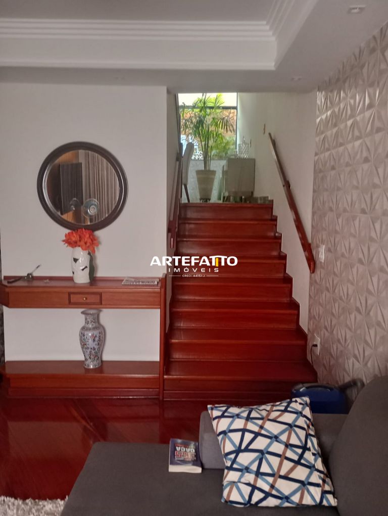 Sobrado à venda com 3 quartos, 230m² - Jardim Integração,Franca 