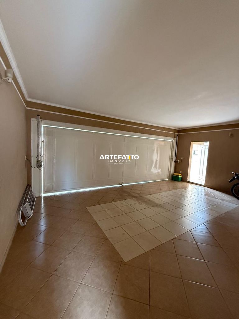 Casa à venda com 4 quartos, 220m² - São José,Franca 