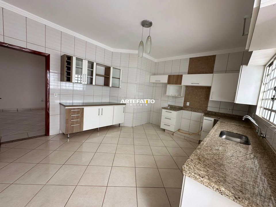 Casa à venda com 3 quartos, 193m² - Residencial Colina do Espraiado,Franca 