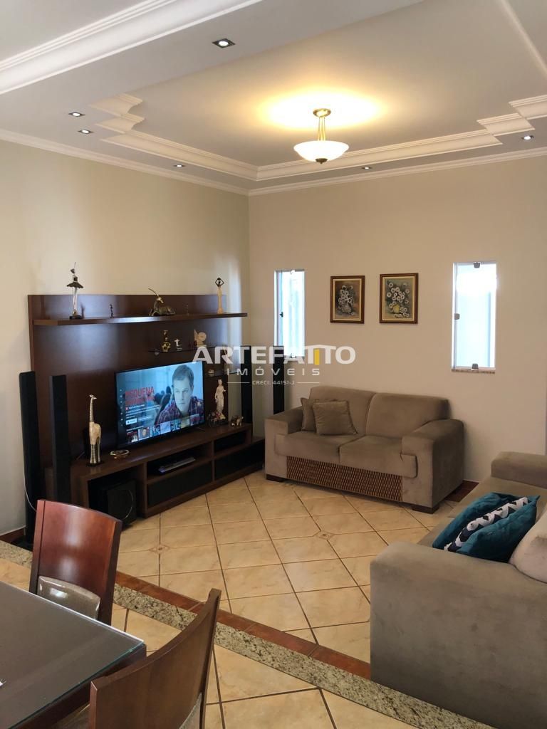 Casa à venda com 3 quartos, 178m² - Parque do Castelo,Franca 