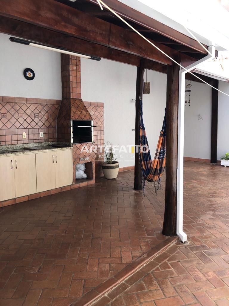 Casa à venda com 3 quartos, 178m² - Parque do Castelo,Franca 