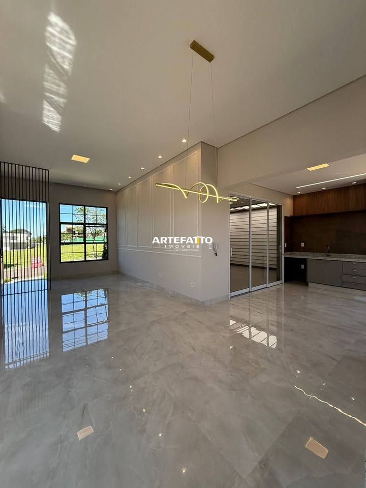 Casa à venda com 3 quartos, 208m² - Núcleo Agrícola Alpha,Franca 