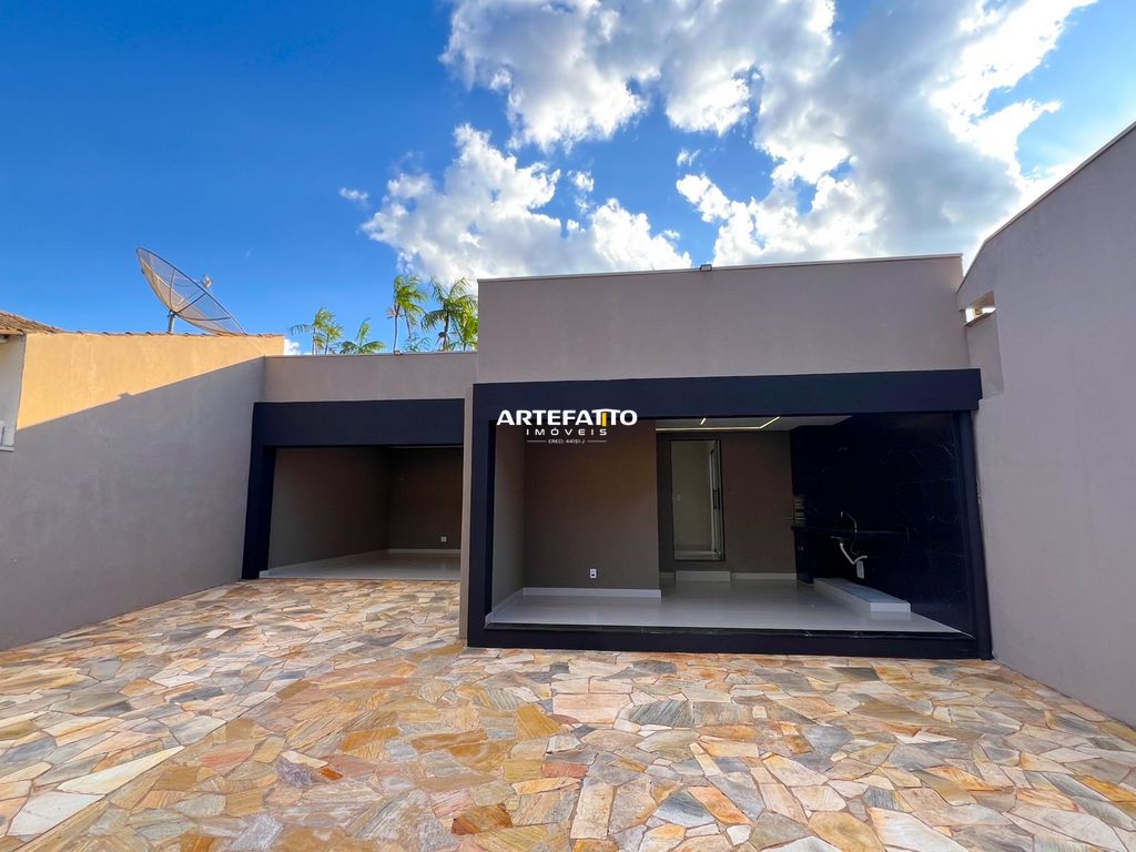 Casa à venda com 3 quartos, 177m² - Parque Santa Adélia,Franca 