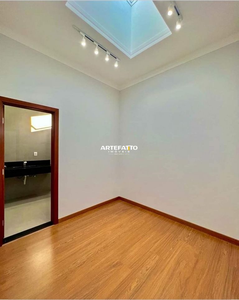  - VENDE-SE LINDA CASA PARQUE MOEMA