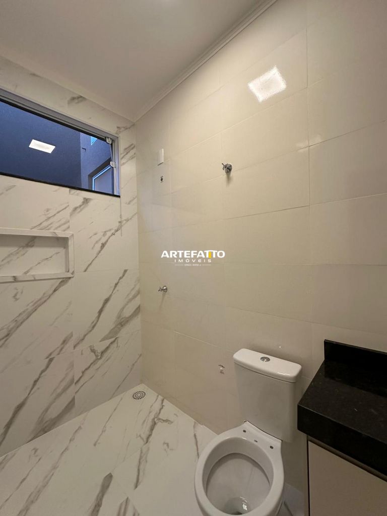  - Casa Moderna à Venda – Bairro Parque dos Coqueiro