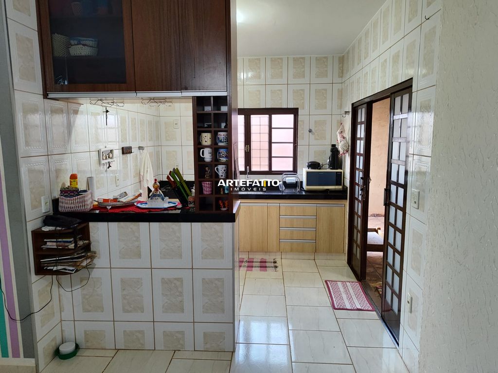 Casa à venda com 3 quartos, 220m² - Centro,Neves Paulista 