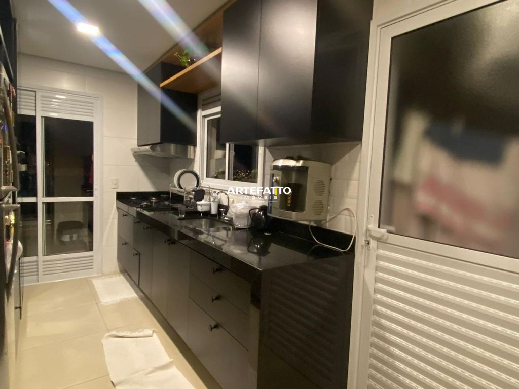  - Apartamento com 3 suítes no bairro Cidade Nova