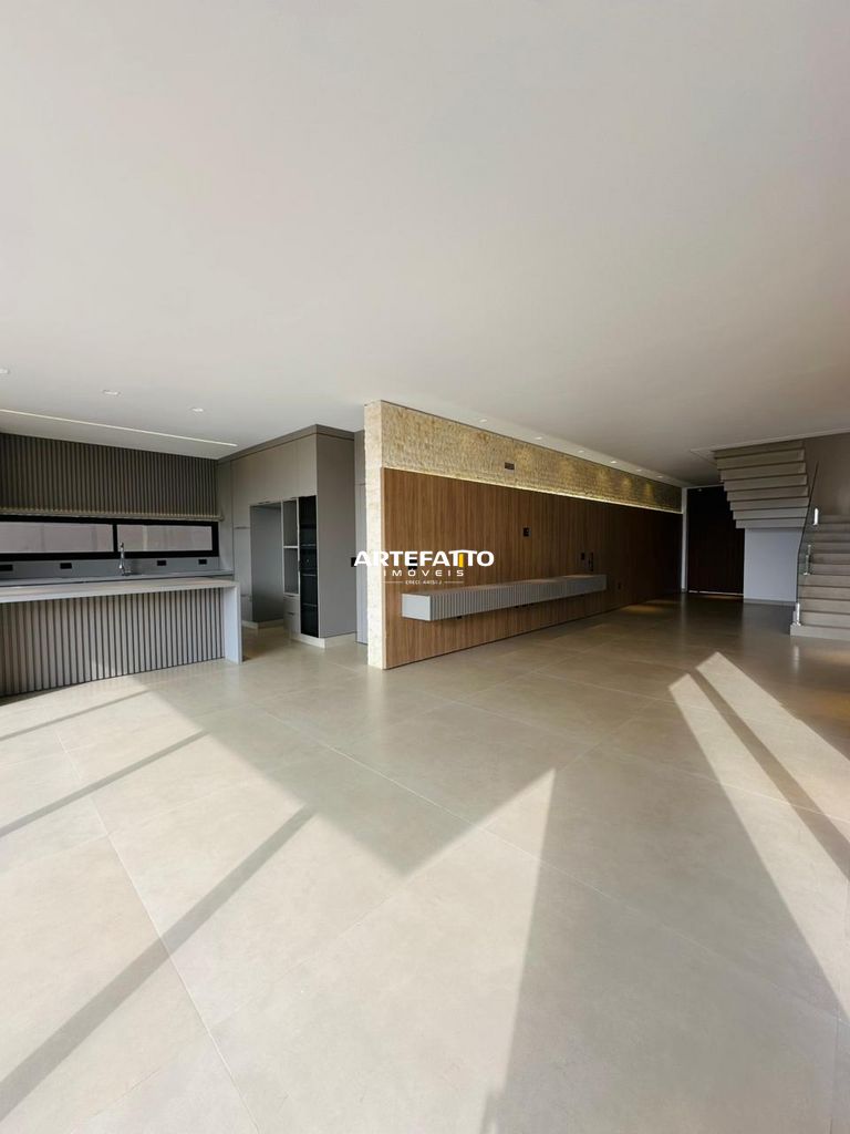  - Casa de condomínio à venda, no Villa Di Capri, em Franca, com 3 suítes, 360m²