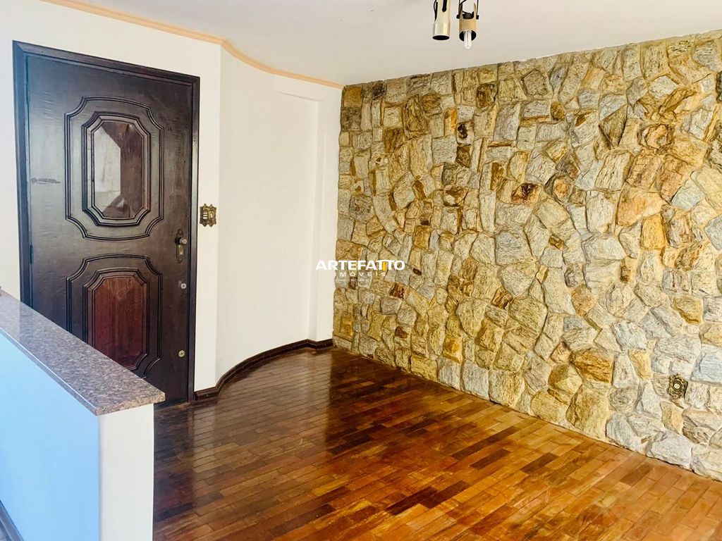  - Casa com 4 dormitórios no bairro Santo Agostinho