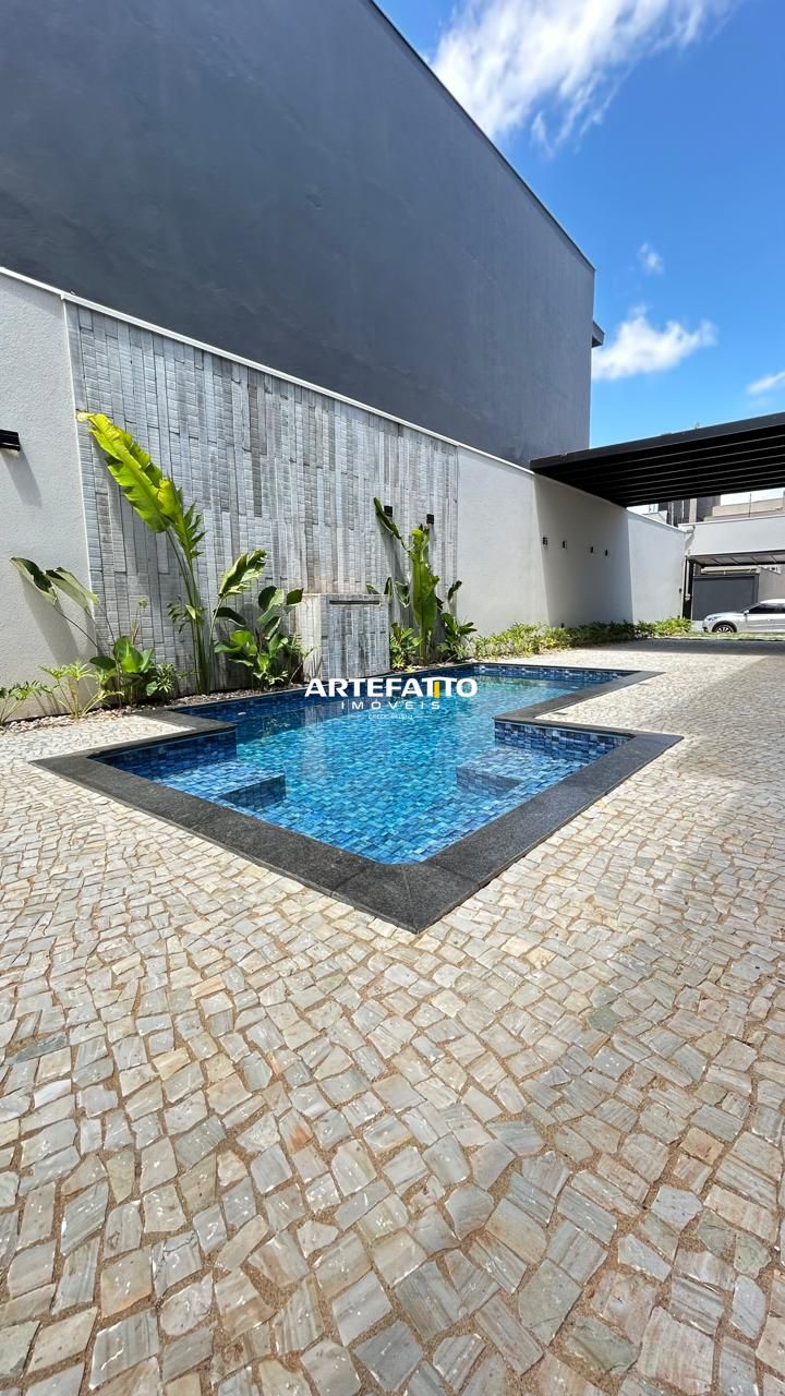 Sobrado à venda com 3 quartos, 243m² - Jardim Botânico,Franca 