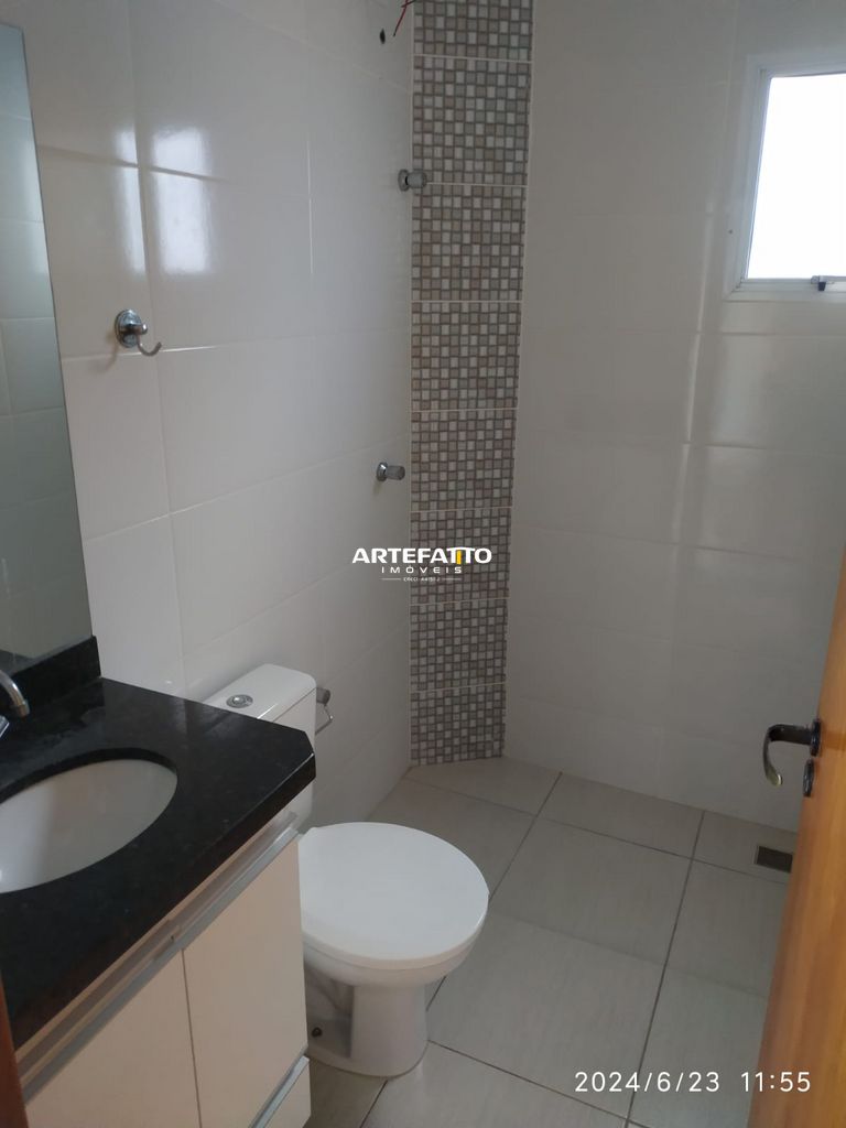  - Apartamento com 2 dormitórios no bairro Vila Santa Cruz