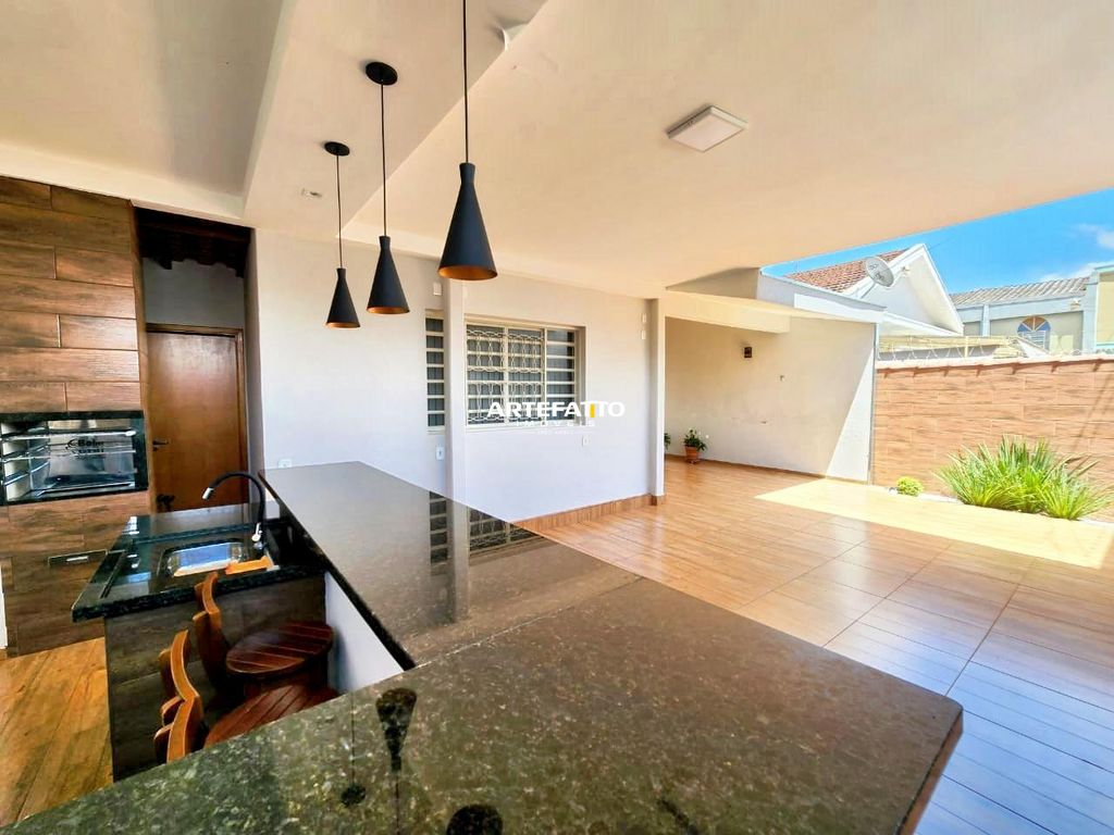  - VENDE-SE LINDA CASA JARDIM DERMINÍO