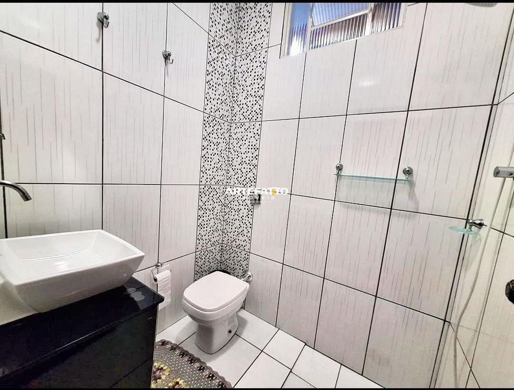  - VENDE-SE CASA JARDIM TROPICAL COM EDÍCULA