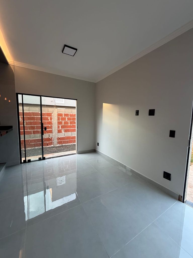  - Casa em Terreno Inteiro em Patrocínio Paulista no Bairro Jd das Aroeiras