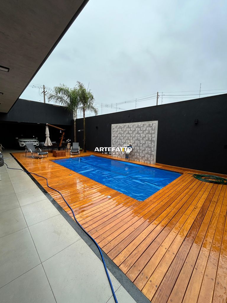 Sobrado à venda com 3 quartos, 292m² - Residencial Zanetti,Franca 