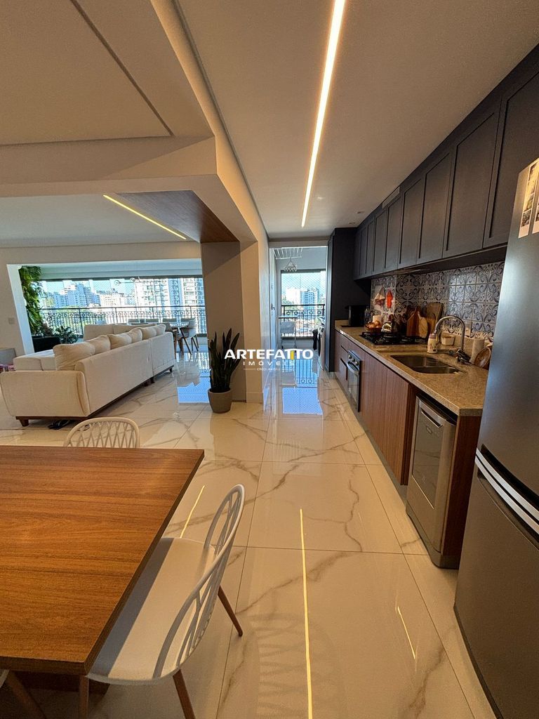 Apartamento à venda com 3 quartos, 137m² - Chácara Santo Antônio,São Paulo 