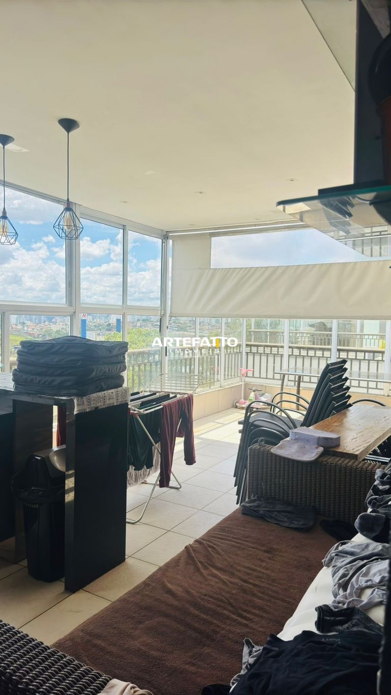 
				Cobertura com 3 dormitórios, 2 vagas e Ar condicionando! Linda !!!
			 - Zbroker Imóveis