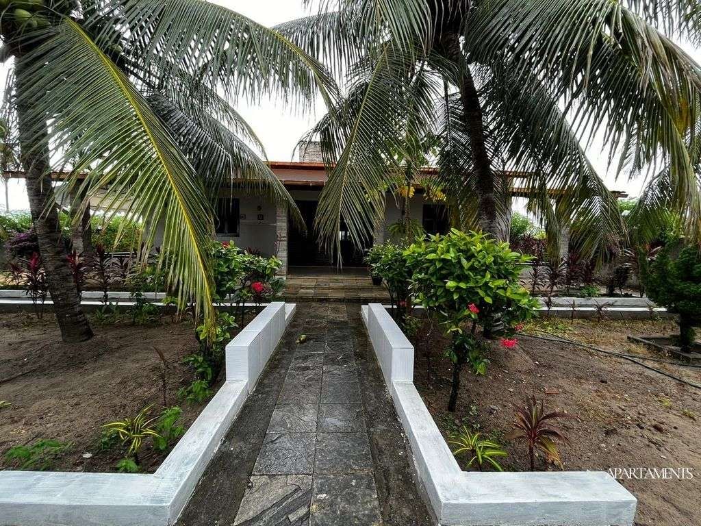  - Casa à Venda em Planta de Lucena, Lucena - PB