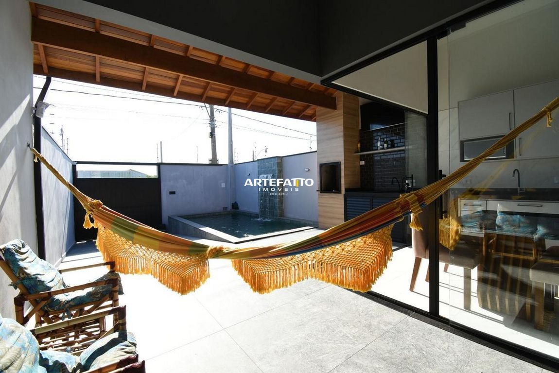  - 
				Oportunidade em Peruíbe – Casa com suíte e 3 vagas!
			