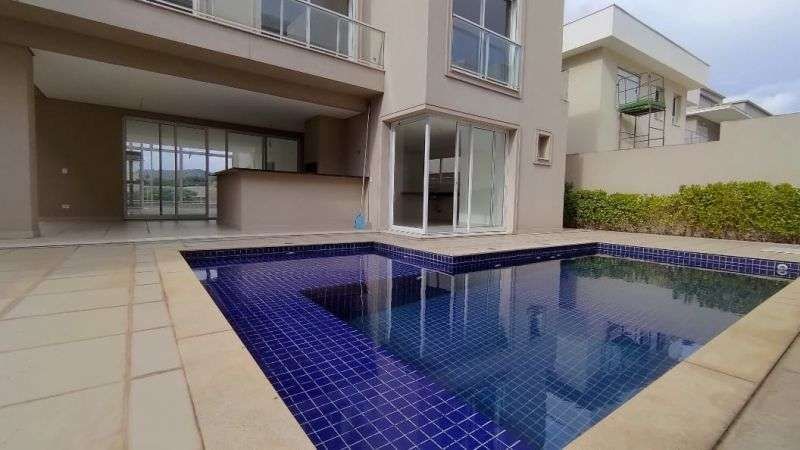 Casa à Venda em Alphaville, Santana de Parnaíba - SP - Zbroker Imóveis