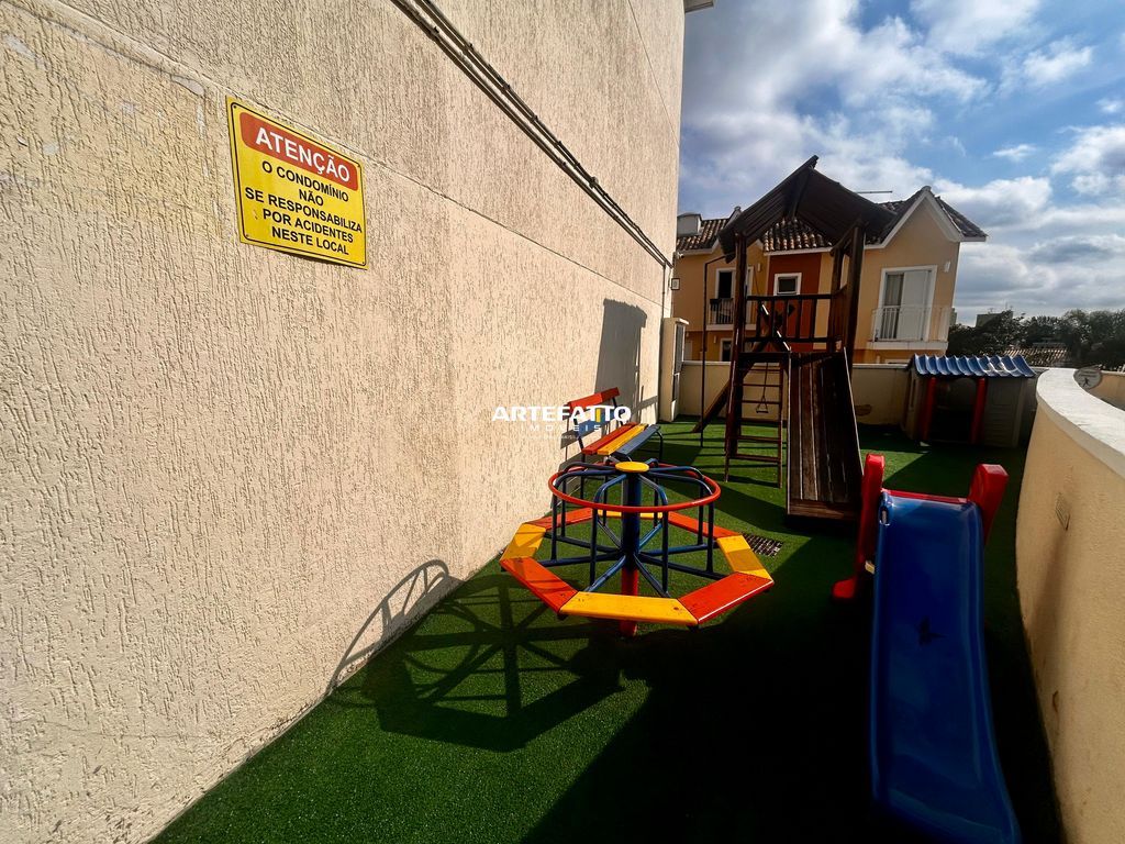  - Casa à Venda em Horto do Ipê, São Paulo - SP