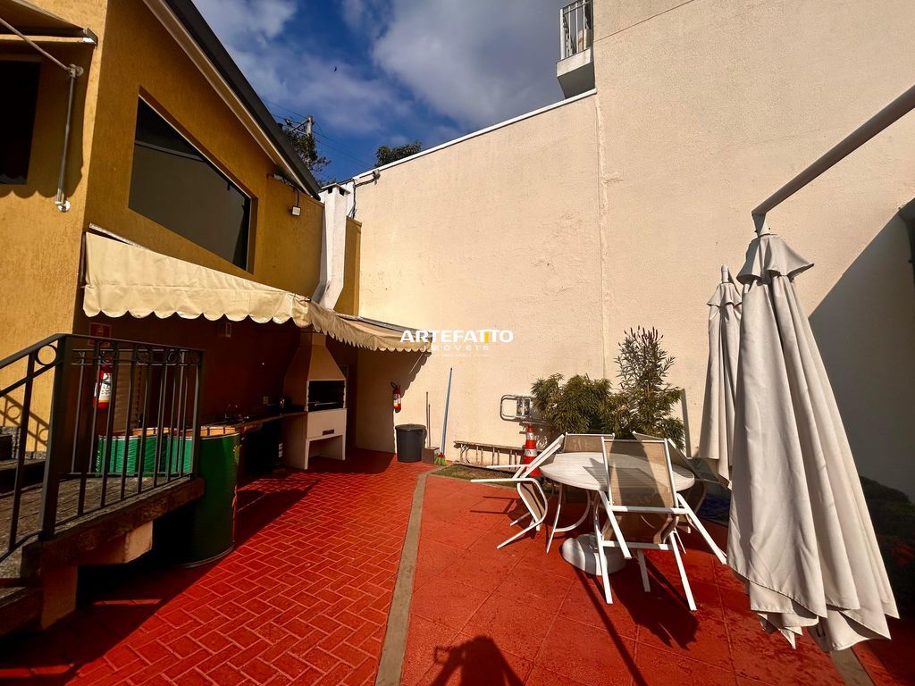  - 
				Casa com 3 dormitórios à venda, - Horto do Ipê
			